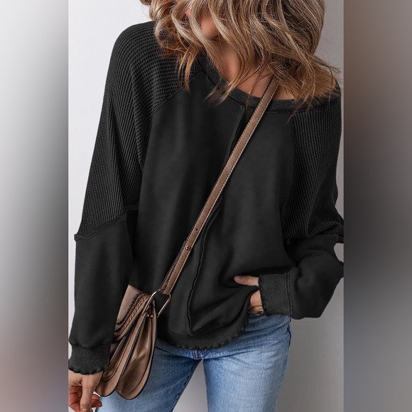 Exposed Seam Long Sleeve Sweatshirt - Picture 7 of 14